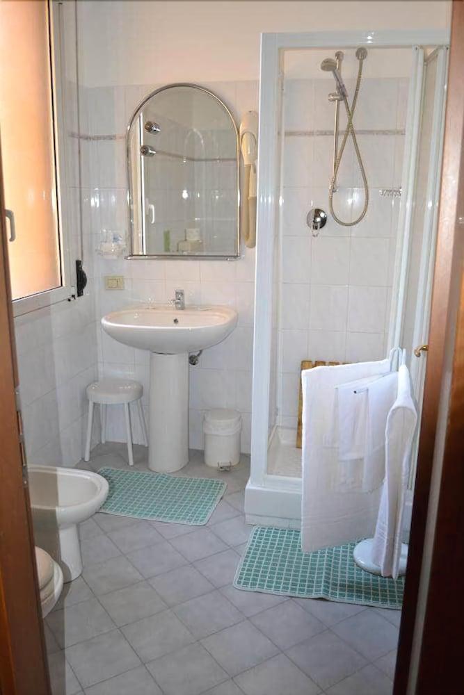 Albergo Elena Pianoro Zewnętrze zdjęcie