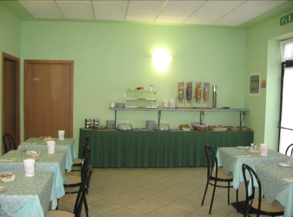 Albergo Elena Pianoro Zewnętrze zdjęcie